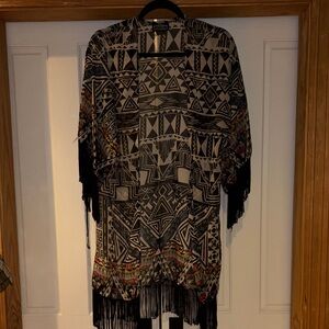 Angie Black and Cream Geometric Kimono